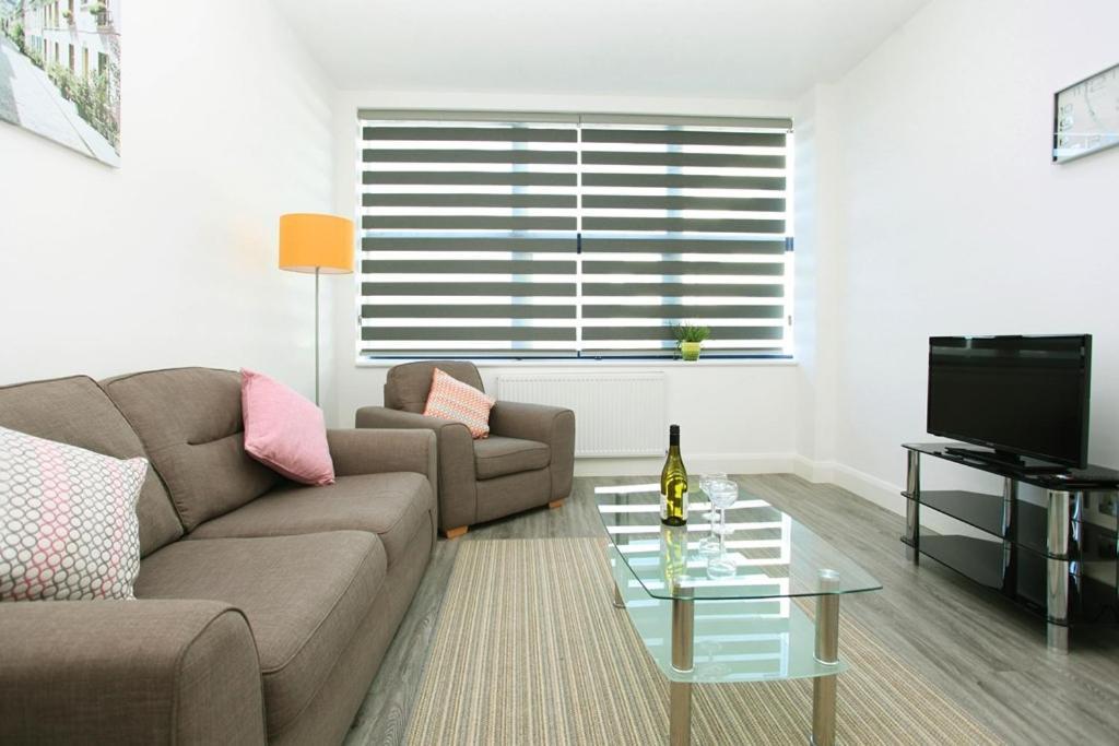 Sapphire House Apartments Telford Extérieur photo