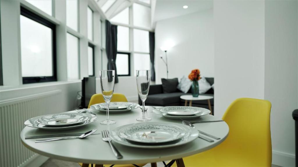 Sapphire House Apartments Telford Extérieur photo