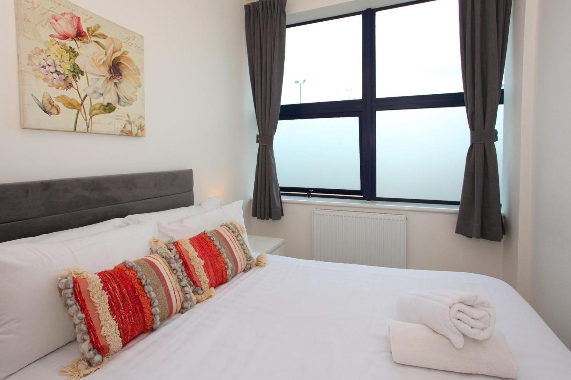 Sapphire House Apartments Telford Extérieur photo